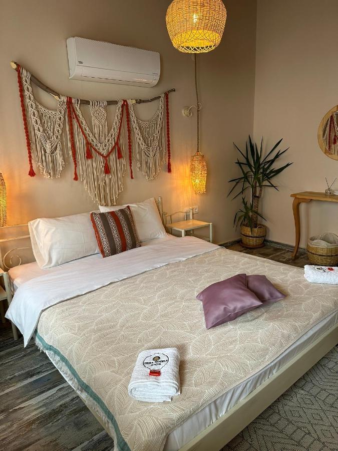 Hera Hotels Alacati Кешме Экстерьер фото