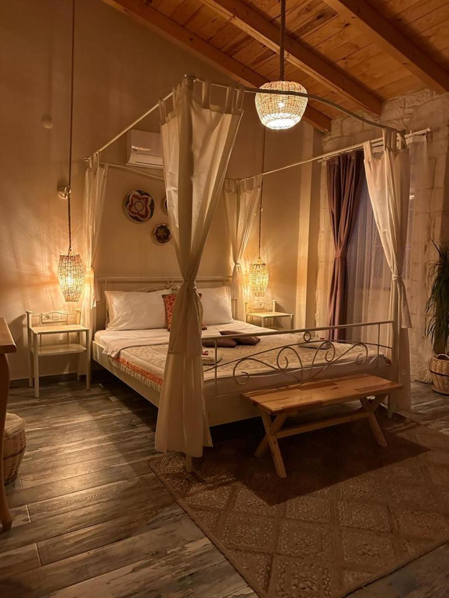 Hera Hotels Alacati Кешме Экстерьер фото